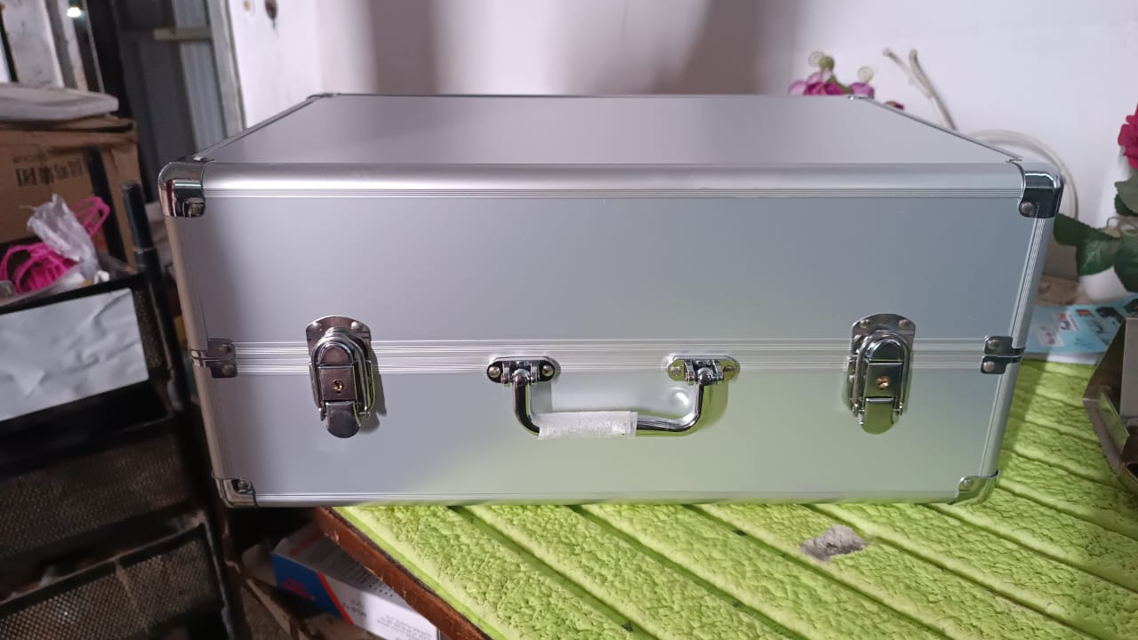 Aluminium & Wooden Multipurpose Portable Suitcase Travel Tool Box With 2 Keys For Lock (45×29×20 Cm / 1 Pc) Aluminium & Wooden Multipurpose Portable Suitcase Travel Tool Box With 2 Keys For Lock (45×29×20 Cm / 1 Pc)